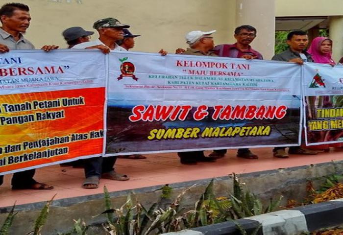 Petani Kaltim Demo Tuntut Pengembalian Lahan